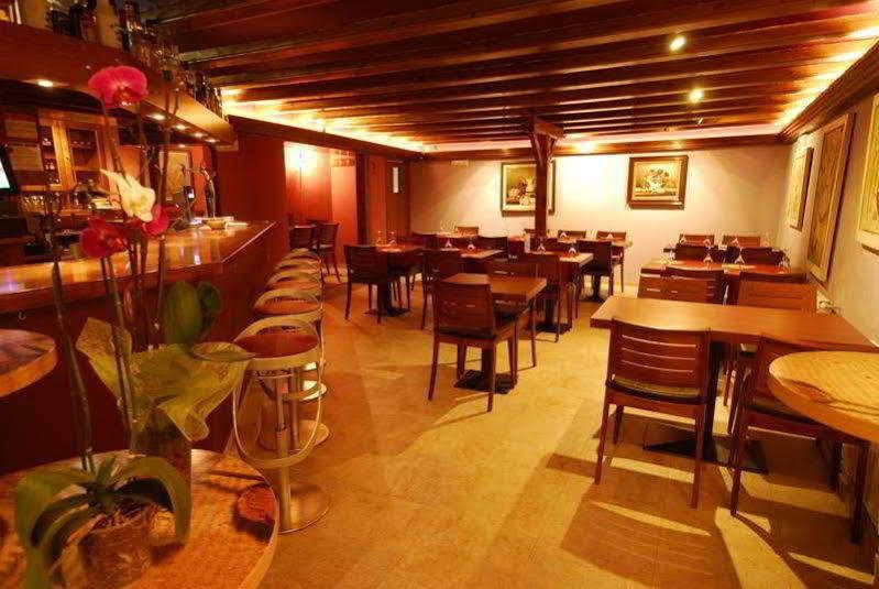 Hotel Micolau 阿林萨尔 外观 照片